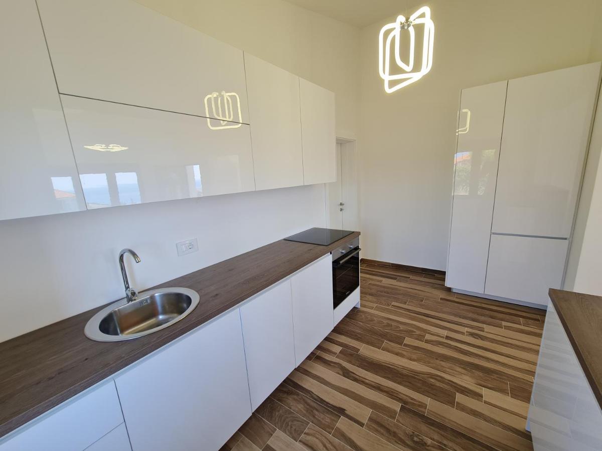 Luxury Penthouse With Panoramic View Appartement Ulcinj Buitenkant foto