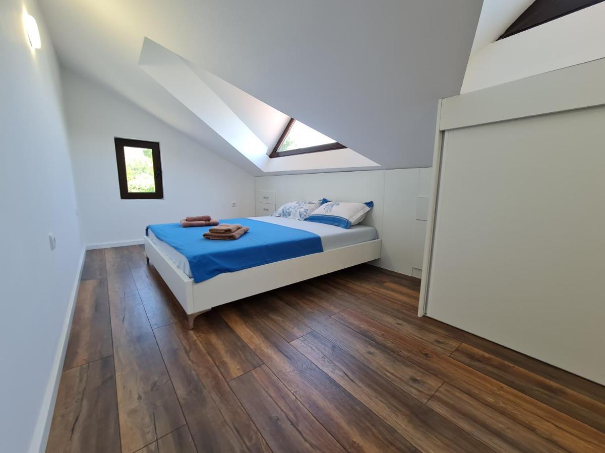 Luxury Penthouse With Panoramic View Appartement Ulcinj Buitenkant foto